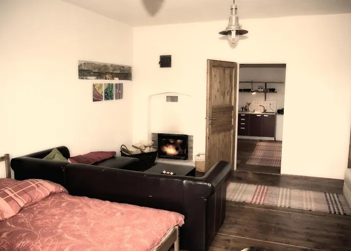 V Chalupe 아파트 Stará Lesná